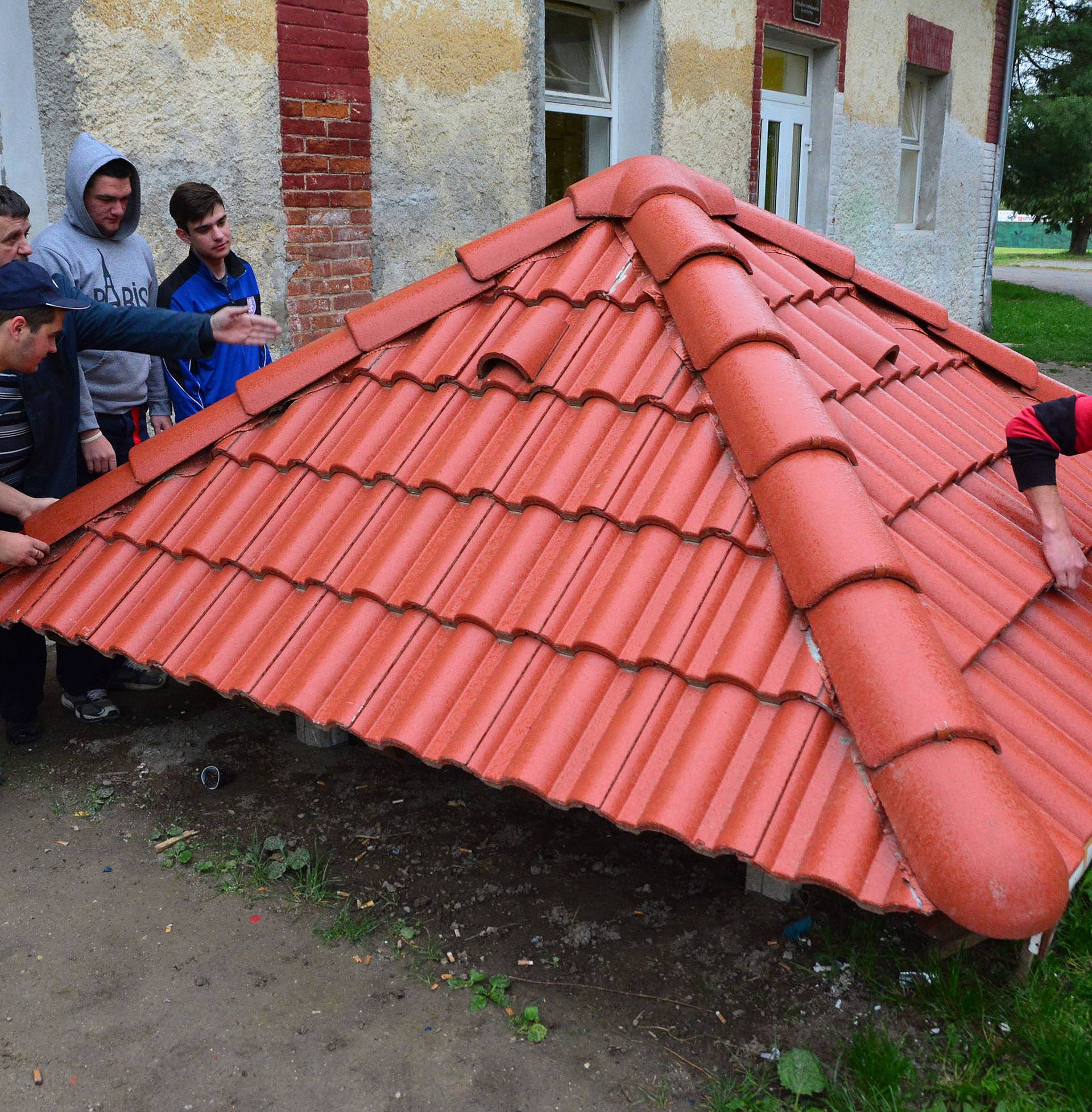 Svaki naš učenik koji postane tesar odmah će dobiti posao