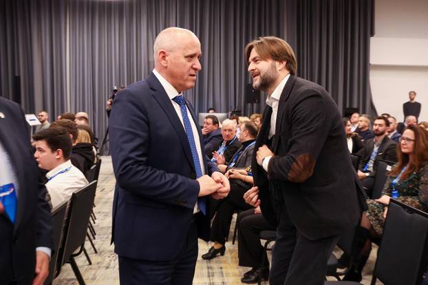 Tribina pod nazivom "Može li Hrvatska mladima osigurati priuštivo stanovanje?"