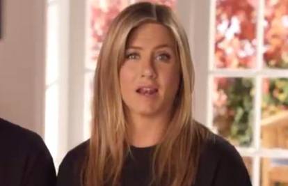 Jennifer Aniston pjevala 'Hey Jude' za djecu oboljelu od raka