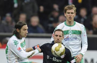 Bayernu samo jedan bod, HSV izgubio od Wolfsburga