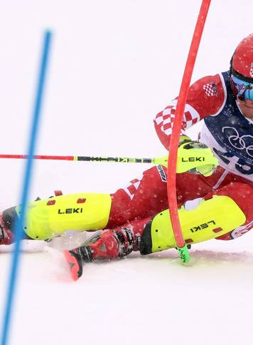 Alpine Skiing - Men's Slalom Run 1