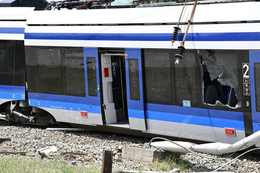 VIDEO Putnica iz vlaka strave: 'Bili smo u panici, vrata su bila zaglavljena. Nismo mogli van'
