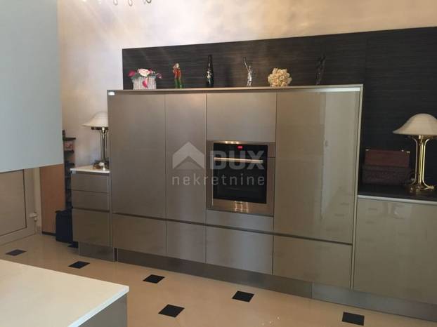 FOTO Kakav kič! Pogledajte vilu u Opatiji za 15,5 milijuna eura: Swarovski, blindirano, 22 sobe