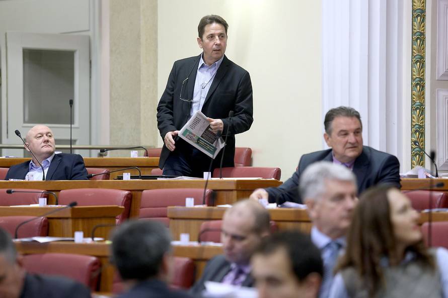 'Ako ćemo ignorirati peticiju znanstvenika, potonut ćemo'