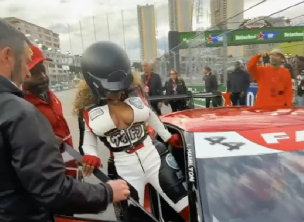 FOTO Beyonce s nikad većim dekolteom: Nitko nije gledao F1