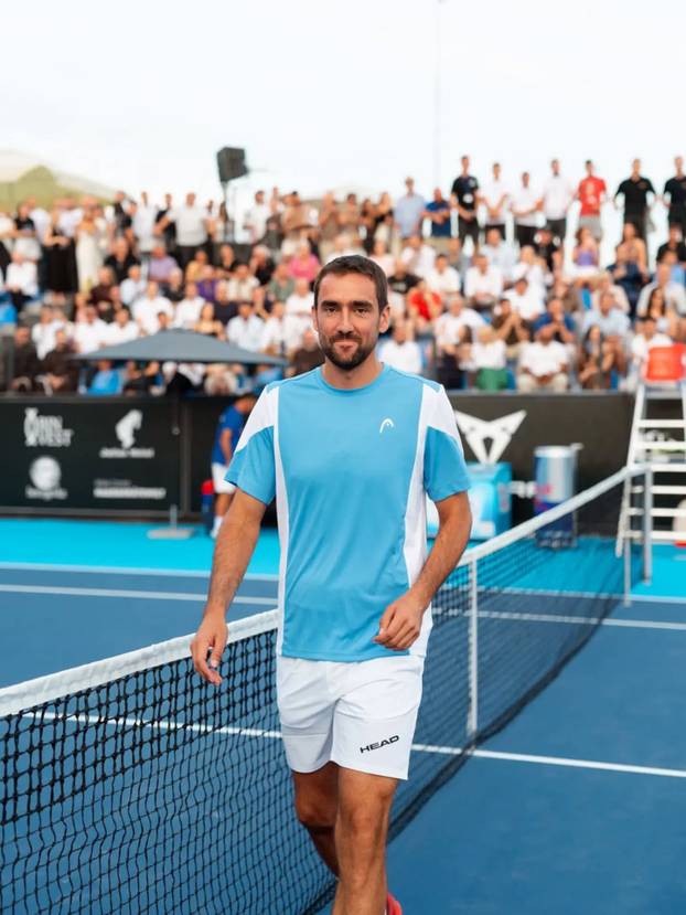 FOTO Novak Đoković pjevao i 'prosvjedovao' u Međugorju: Kumovi žele dovesti i ATP turnir