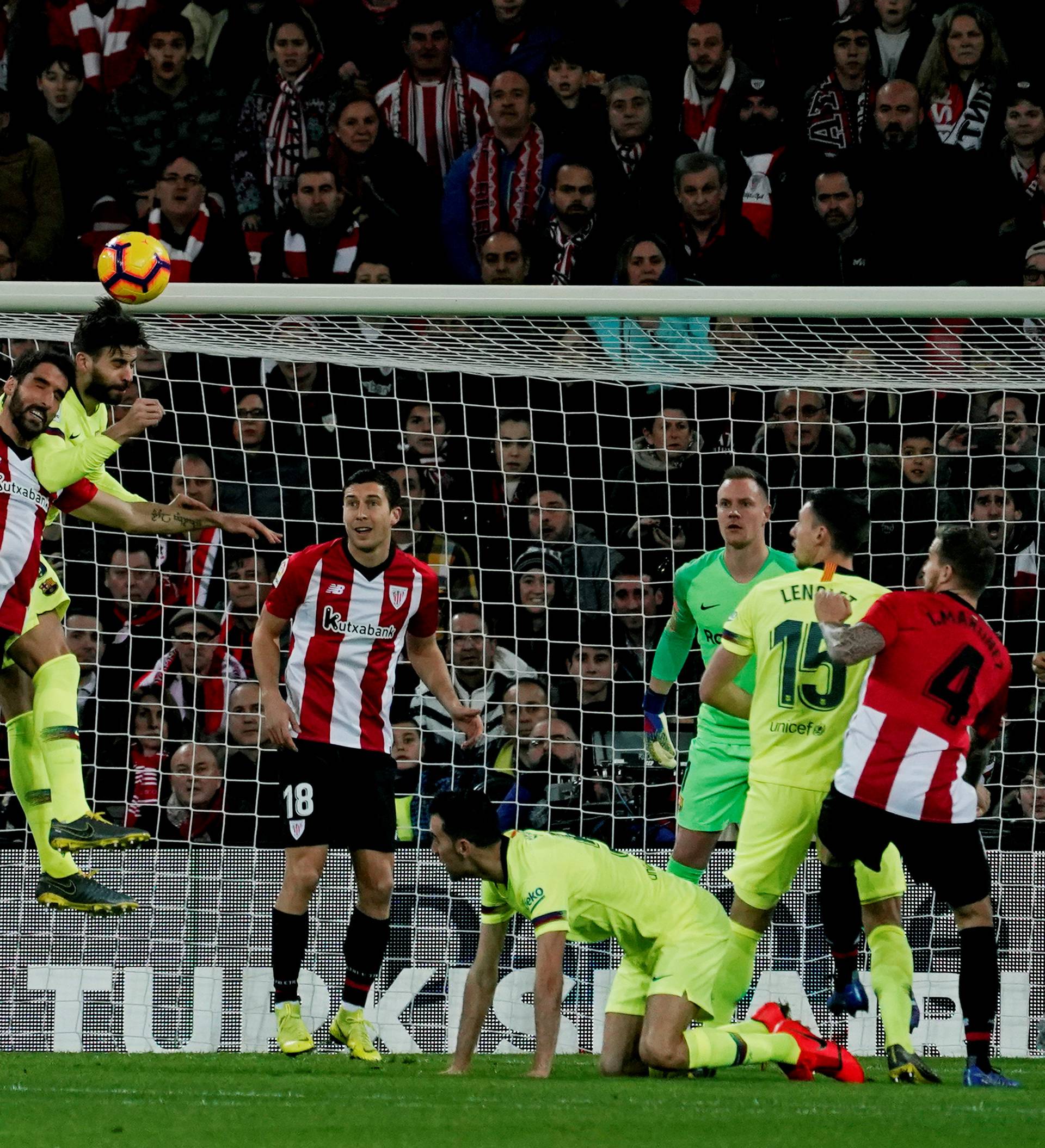 La Liga Santander - Athletic Bilbao v FC Barcelona