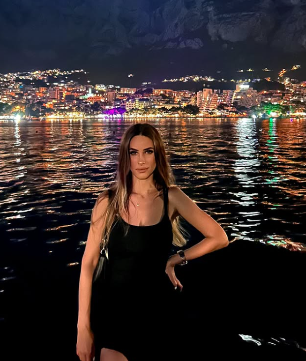 FOTO Evo tko je ljepotica koja je čitala bodove iz Osijeka na Dori