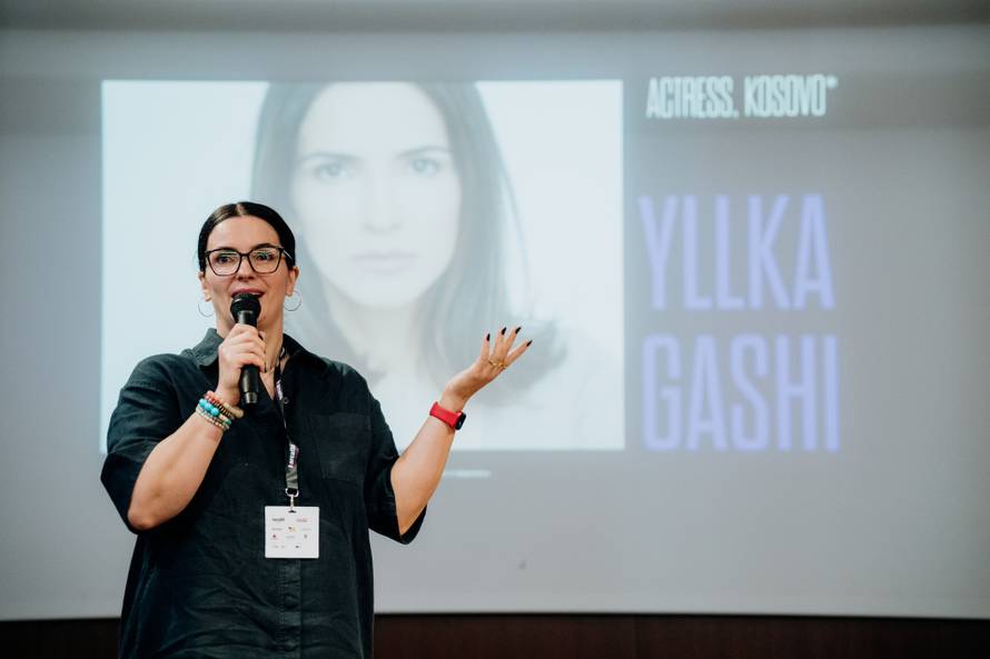 FOTO U ljetnom kinu tražila se ležaljka više: Evo kako je bilo drugog dana Slano Film Daysa