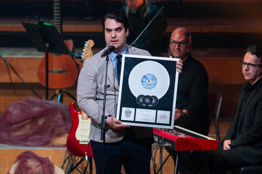 Zagreb: 40 godina klape Cambi