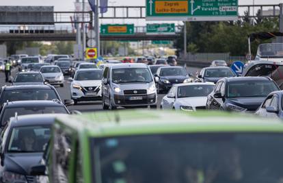 VIDEO Velike gužve na izlazu iz Zagreba, HAK: Budite oprezni, povećan je promet prema moru