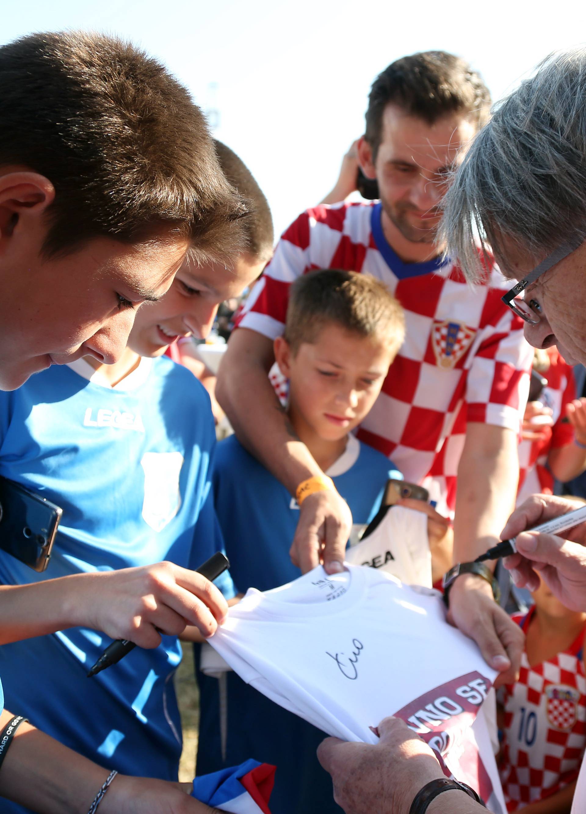 Emotivni Dalić: 'Hvala vam na sreći i ponosu, moja ste snaga'