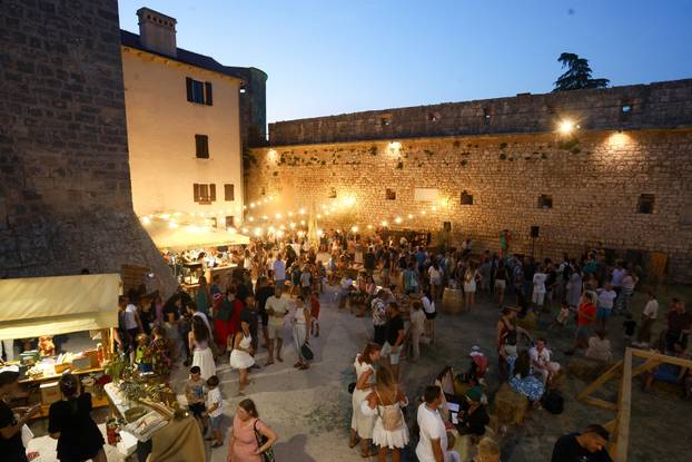 Počeo 14. Srednjovjekovni festival u Svetvincentu