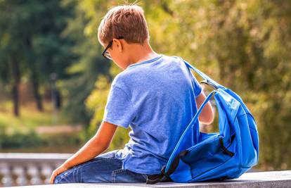 Treba li škola kažnjavati one roditelje koji kasne po djecu?