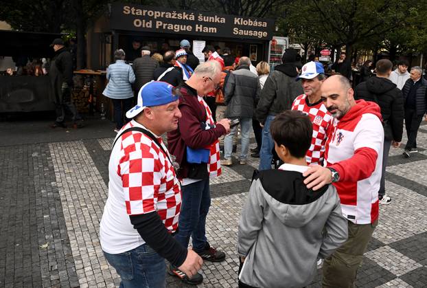 Prag: Hrvatski navijači u gradu