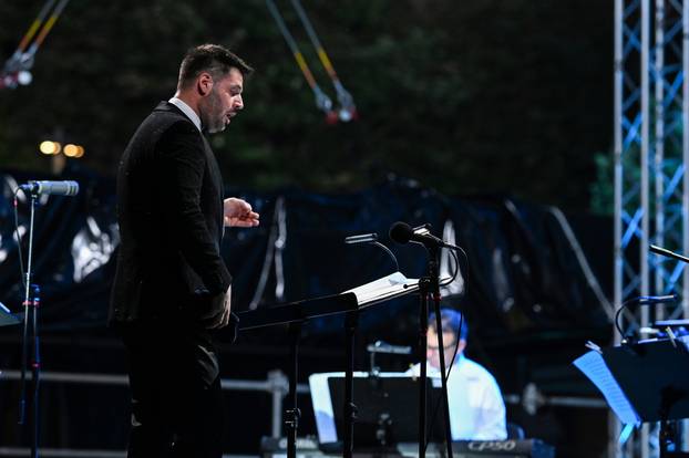 Zagreb Classic Open Air: Jazz orkestar HRT-a nastupio pod ravnanjem Mirona Hausera