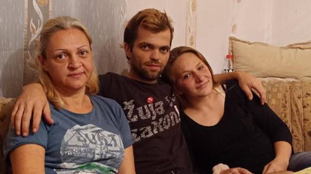 VIDEO Bosanac živi s dvije žene. Supruzi doveo Ukrajinku doma: Paze se kao sestre, dijele krevet