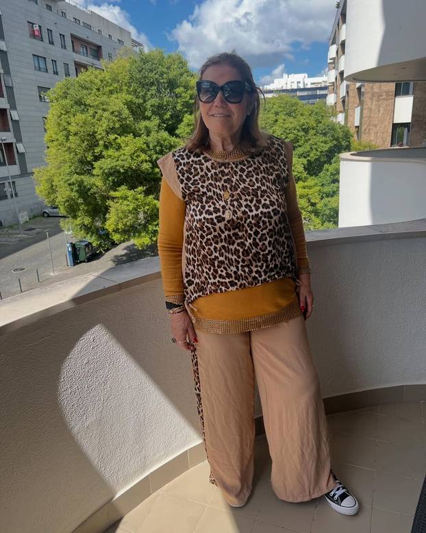 FOTO Mama Cristiana Ronalda nosi komplet od samo 17,99 €