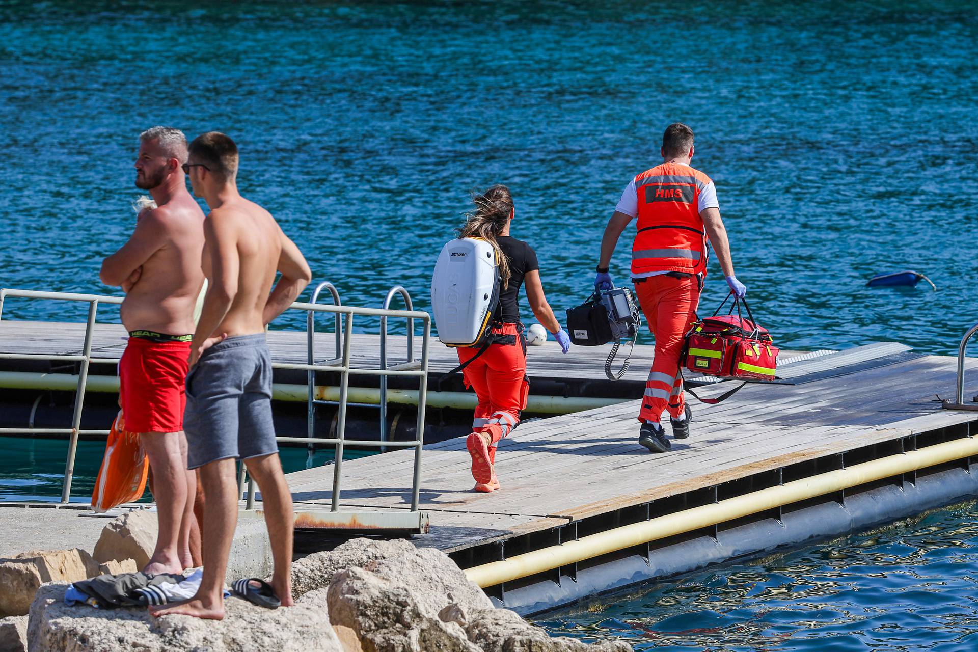 Pula: Spasioci i hitna spašavali unesrećenu osobu popkraj vaterpolo igrališta na Mornaru