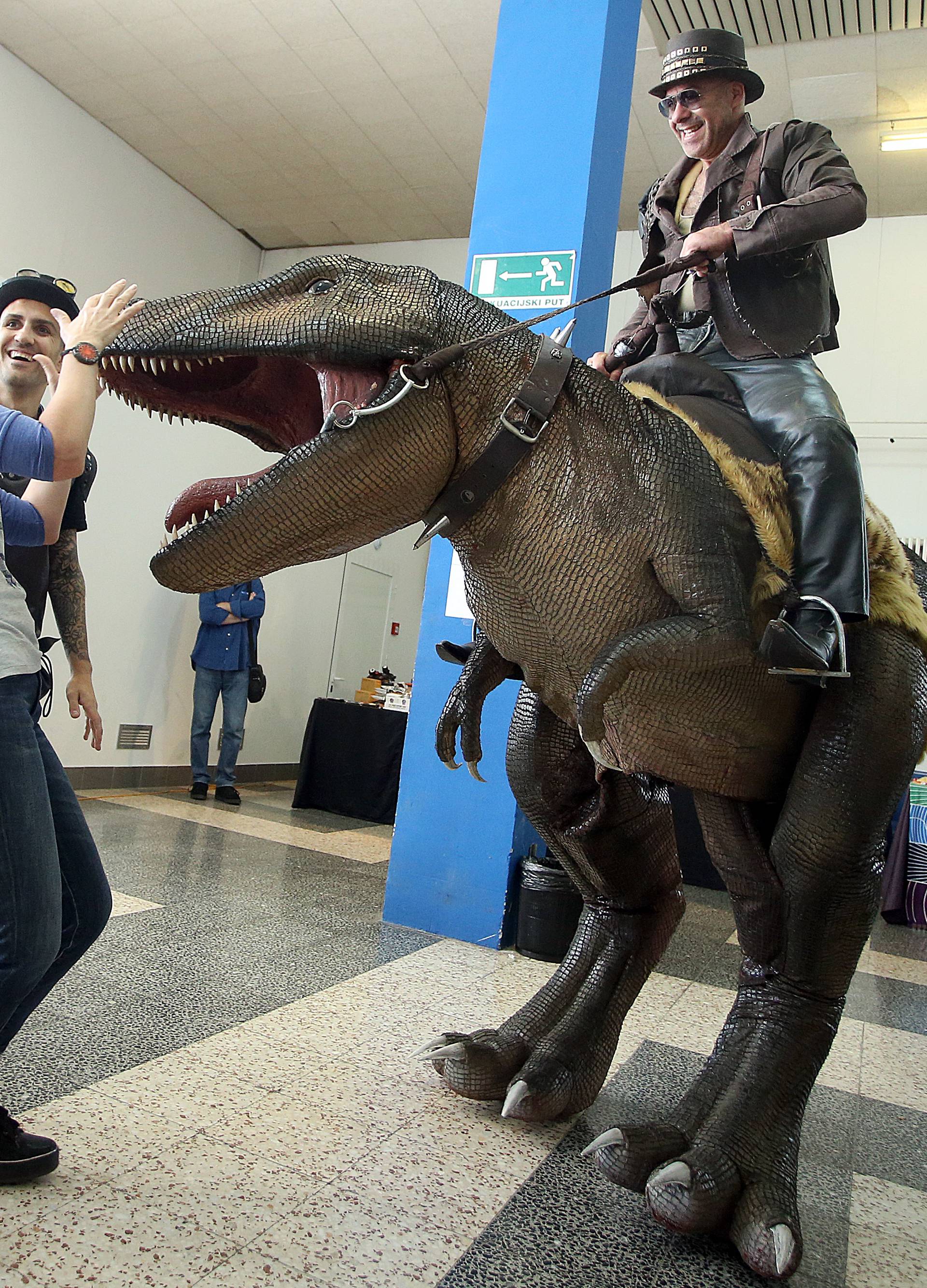 Robot T-Rex u Zagrebu: Stigao na međunarodni Mineral Expo