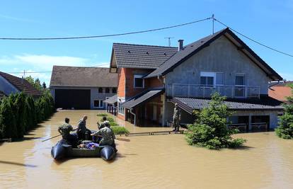 Poplava im uzela kuće, a sada im stigli računi za slivne vode