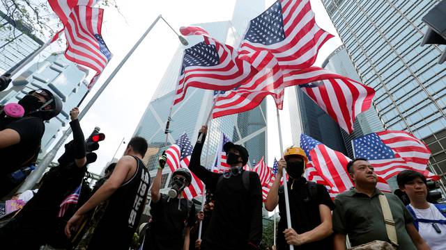Prosvjedi u Hong Kongu: Zovu Trumpa da im 'oslobodi' grad