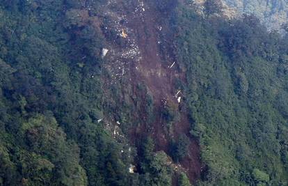 Poginulo 45 putnika iz ruskog aviona koji se zabio u vulkan