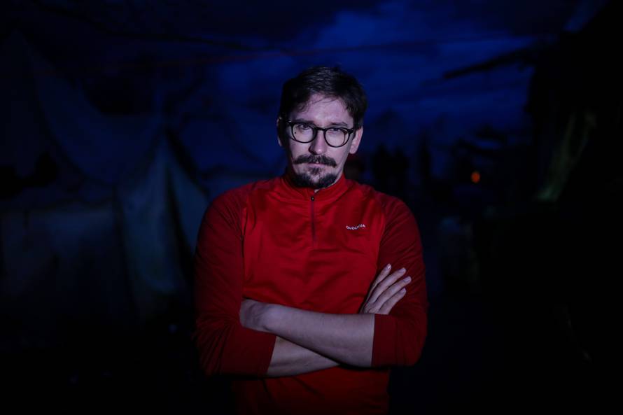 Noć u paklu Vučjaka: Mlate nas i pucaju, bojimo se crne policije