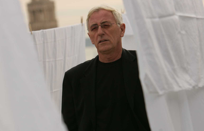 Objavljen je posthumni album Olivera Dragojevića 'Dolaziš'