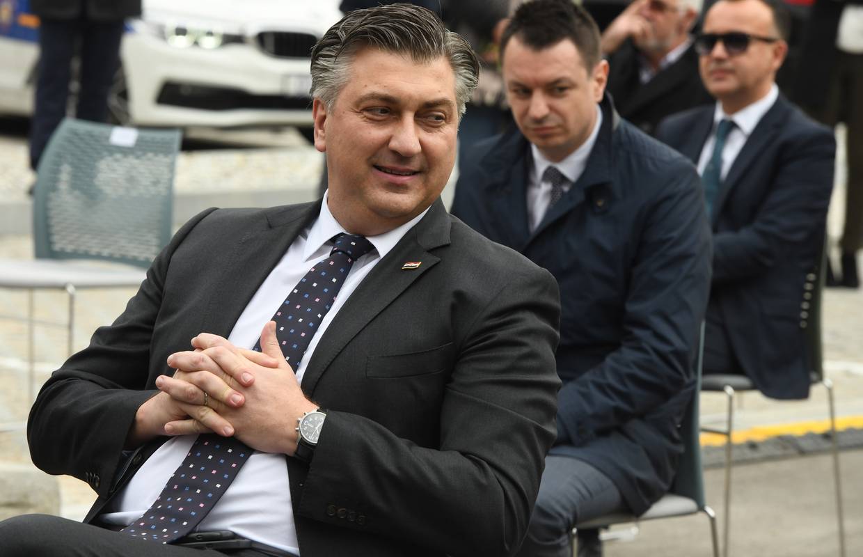 HDZ o oporbi: Prestravljeni su i nervozni, a zazivanje odgode izbora govori o njihovom rasulu