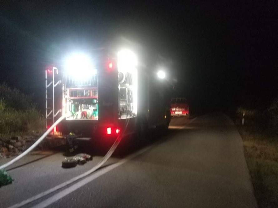 Vatrogasci klonuli od umora: Cijelu noć gasili požar na Hvaru