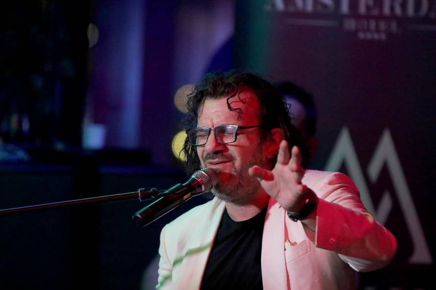 Aca Lukas: 'Godišnje zarađujem i do dva milijuna eura. Nije mi nimalo žao prokockanog novca'