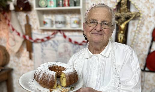 Adventski kalendar kolača, 12. dan: Baka Ana sprema kuglof