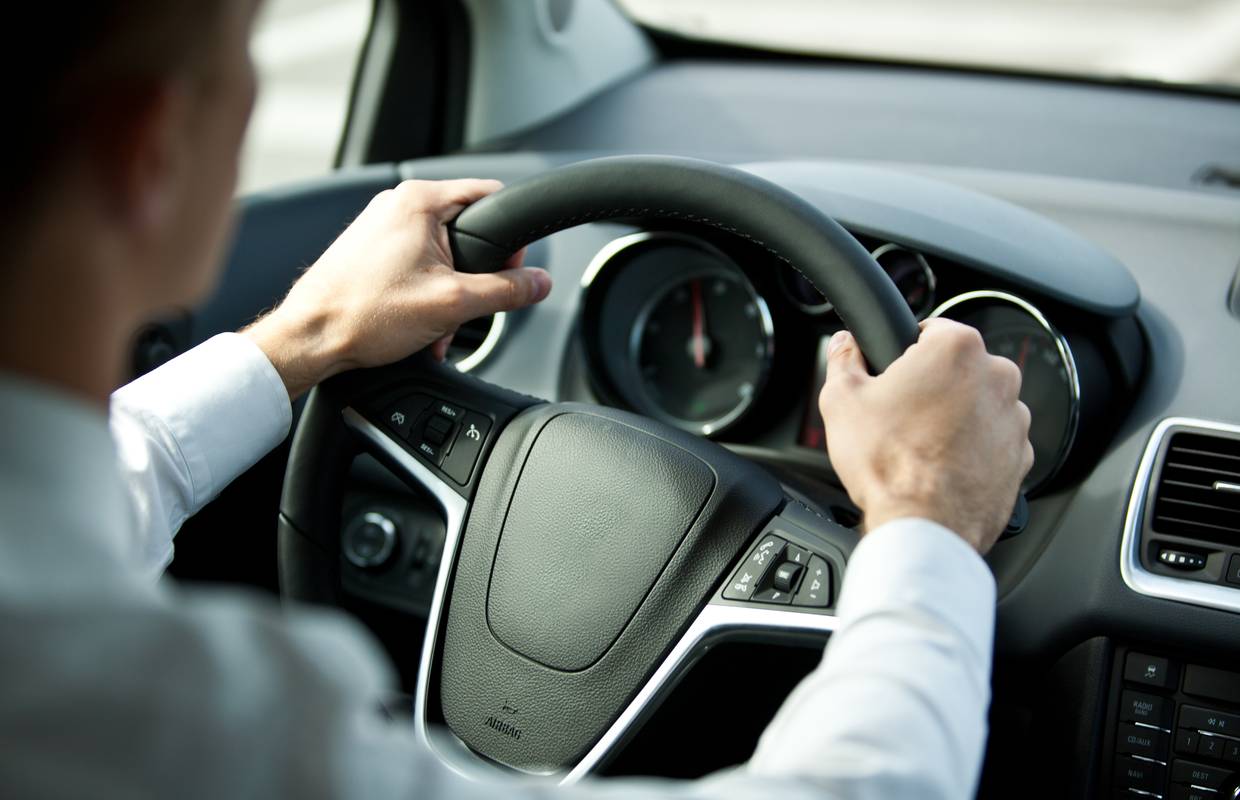 Ugasite motor auta ako stojite dulje od tri minute i uštedite
