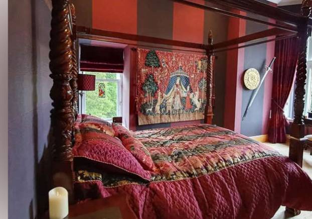 FOTO Dvorci diljem svijeta na prodaju! Neki imaju 200 soba, tamnice, jezera, šume i potoke