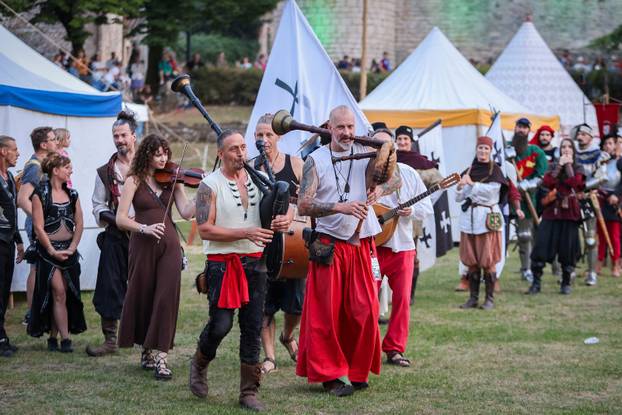 Otvoren je  13. Srednjovjekovni festival u Svetvinčentu