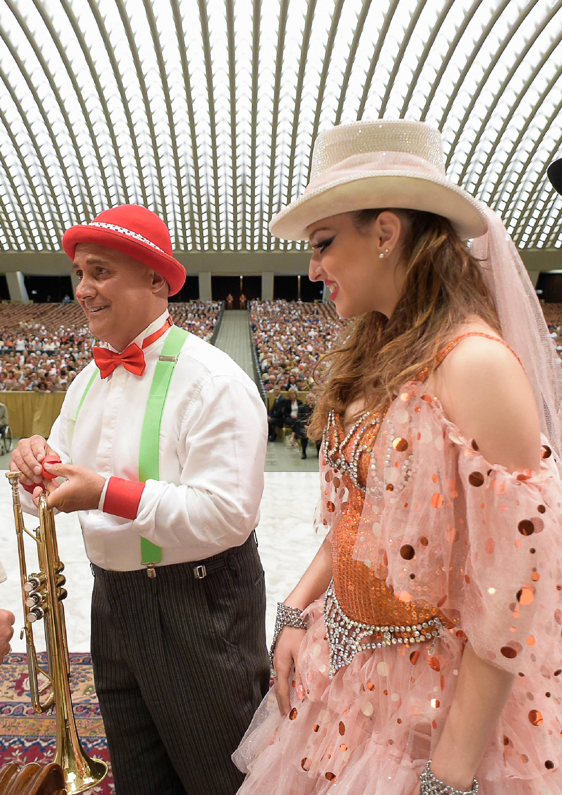 June 16 2016 : Jubilee of the "World of Travelling Shows" at the Vatican.