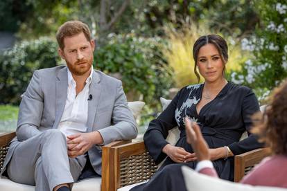 Stolci na kojima su Meghan i Harry sjedili tijekom intervjua - u potpunosti rasprodani za 48h