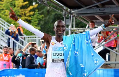 Fenomenalni Kenijac Kipchoge popravio vlastiti svjetski rekord