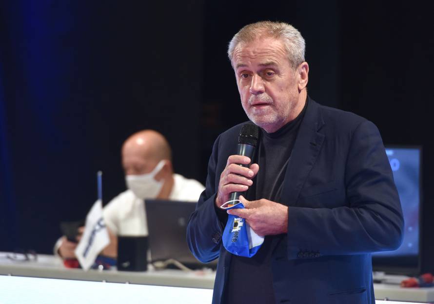 Zagreb: Milan Bandić otvorio  žensko karate natjecanje Top Ten