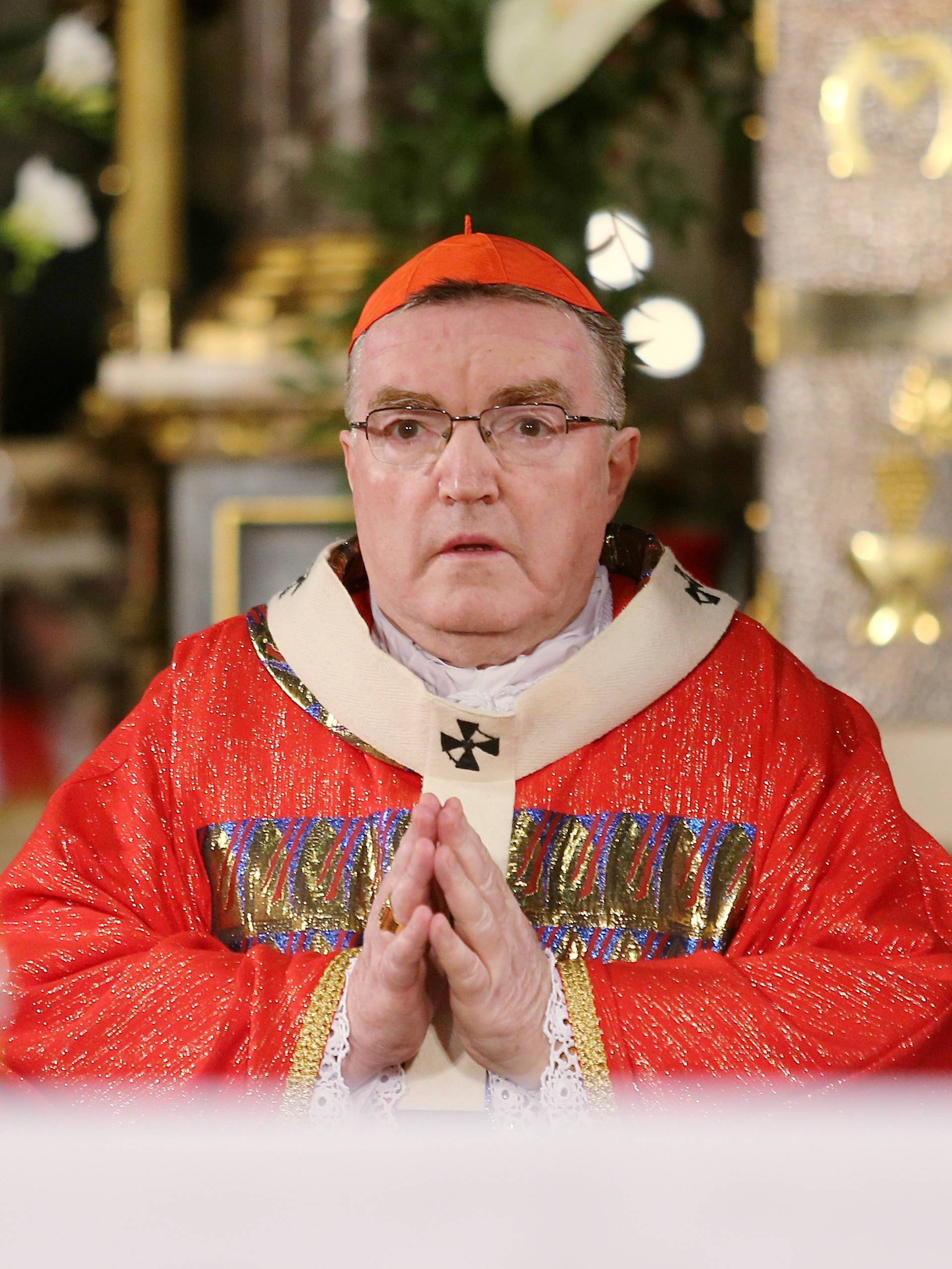 Kardinal poručuje vjernicima: 'Pozvani smo ponajprije moliti'