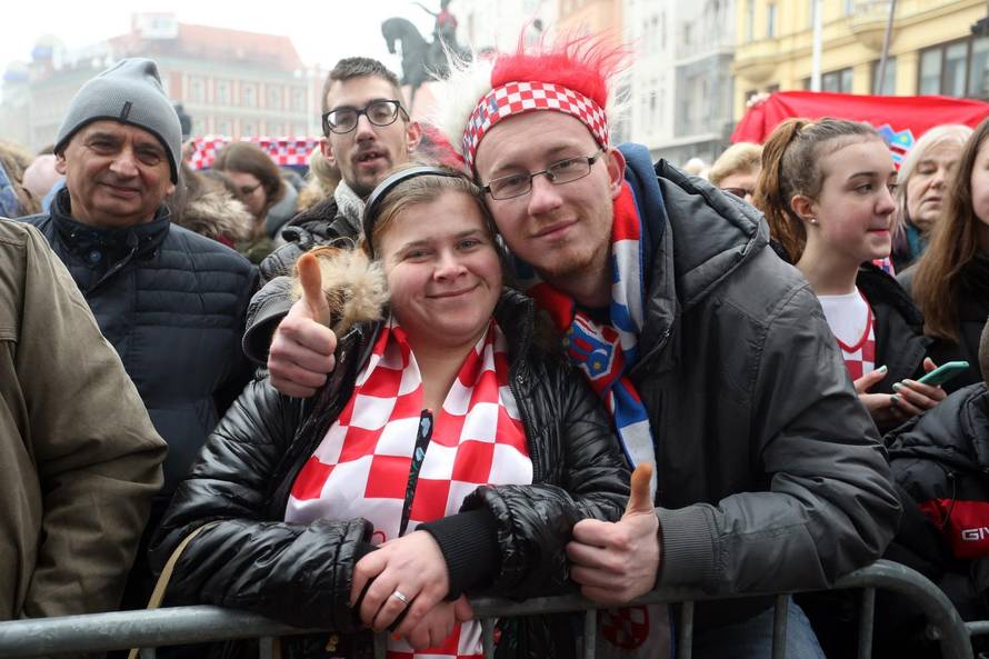 'Kauboji' proslavili srebro na Trgu: Predstavili 'novu himnu'