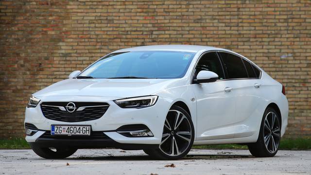 Insignia na testu: Veliki Opel koji obara s nogu i budi emocije
