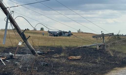 VIDEO: Pogledajte kako je vozač Tesle jedva izbjegao avion