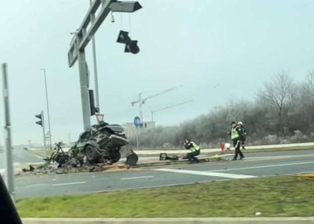 FOTO Evo kako izgleda mjesto strašne nesreće u Velikoj Gorici: 'Horor, ništa nije ostalo od auta'