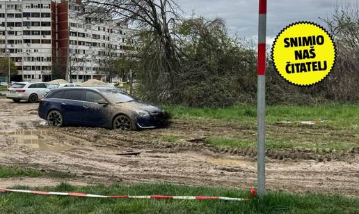 FOTO Idem na Hrelić. - E ne ideš! Zapeo u blatu. Htio presjeći put preko livade: 'Često to vidimo'