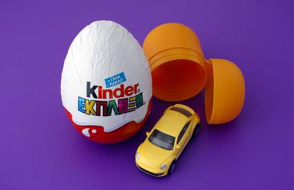 Znate li zašto je jaje u Kinder jajetu žuto? Mnogi nisu znali...
