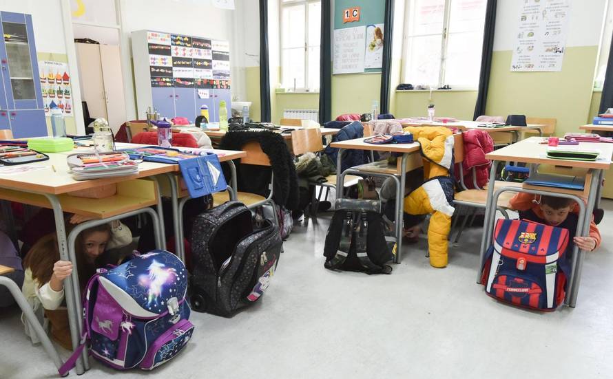 Novo polugodište, nove vježbe: 'Jako je stresno, ali škola je vesela zajednica u kojoj učimo'