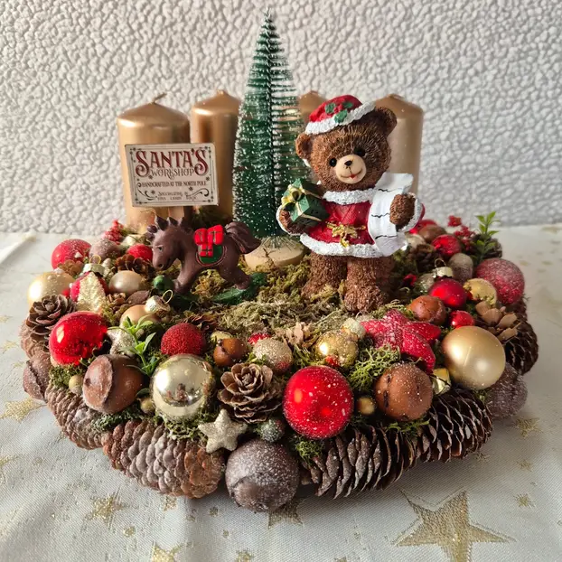 Naši umjetnici i dizajneri nude ukrase za Božić: Šalice se zlate, a vezeni vijenci su najtraženiji