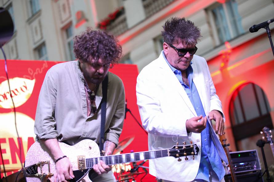 Zagreb: Crvena jabuka predstavila novi album i najavila koncertnu turneju